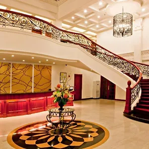 4* Otel Lewis Grand